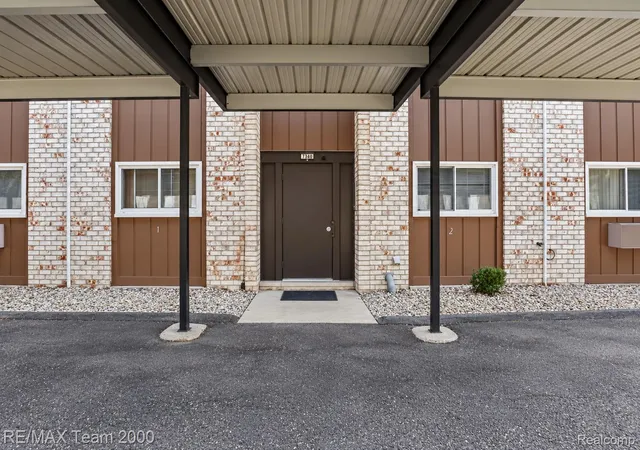 Listing Photo 3 - Condo for sale in building located at 7340 Woodview St, Westland, MI 48185
