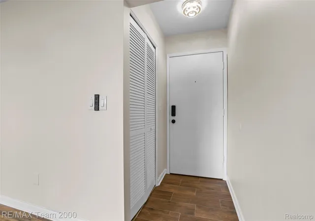 Listing Photo 4 - Condo for sale in building located at 7340 Woodview St, Westland, MI 48185