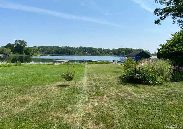 Photo 3 of Single family home for sale at 4682 Rockcroft Blvd, Clarkston, MI 48346 | MLS# 20261083870 | Listing updated on 2026-10-29