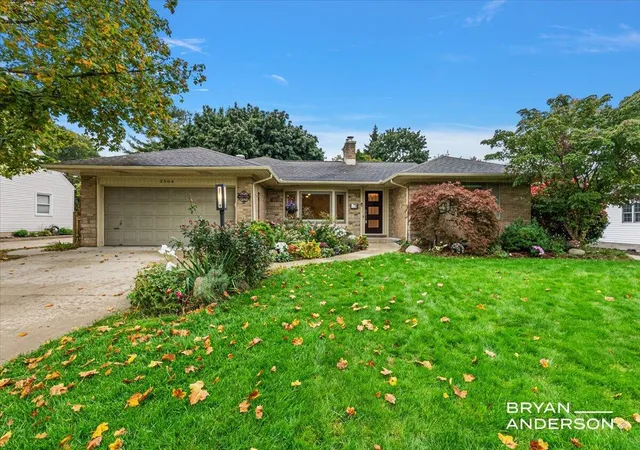Photo 3 of Single family home for sale at 2504 Beechwood Dr SE, Grand Rapids, MI 49506 | MLS# 65026055170 | Listing updated on 2026-10-27