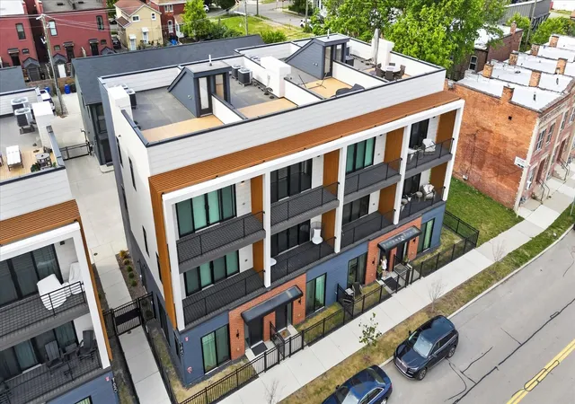 Listing Photo 1 - Condo for sale in building located at 1640 Bagley St, Detroit, MI 48216 - Unit #14