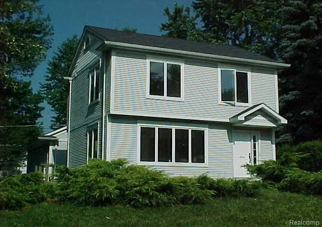 Photo 1 of Sale Pending at 23131 Albion Ave, Farmington Hills, MI 48336 | MLS# 20261084212 | Listing updated on 2026-10-29
