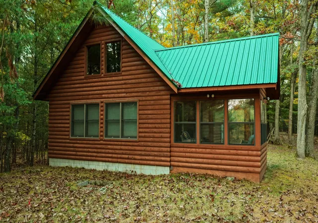 Photo 4 of Single family home for sale at 9405 N Bass Lake Rd, Irons, MI 49644 | MLS# 67026055262 | Listing updated on 2026-10-29
