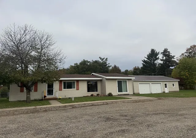 Photo 1 of Single family home for sale at 20931 Capital Ave NE, Battle Creek, MI 49017 | MLS# 66026055446 | Listing updated on 2026-10-29