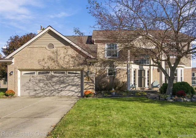 Photo 1 of Single family home for sale at 5606 Adderstone Dr, Clarkston, MI 48346 | MLS# 20261084503 | Listing updated on 2026-10-28