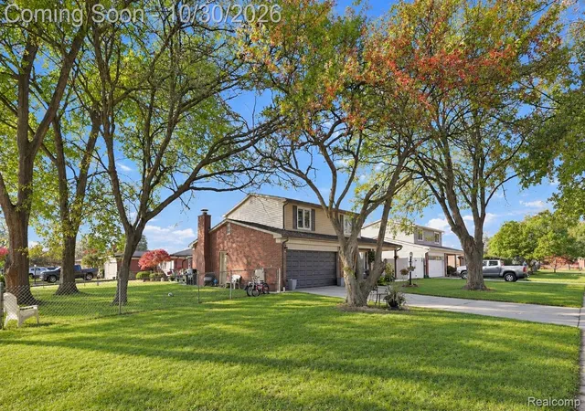 Photo 2 of Single family home for sale at 35833 Electra Dr, Sterling Heights, MI 48312 | MLS# 20261084733 | Listing updated on 2026-10-30