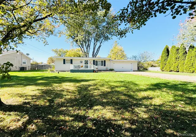 Photo 1 of Sale Pending at 4099 Independence Dr, Flint, MI 48506 | MLS# 20261084839 | Listing updated on 2026-10-27