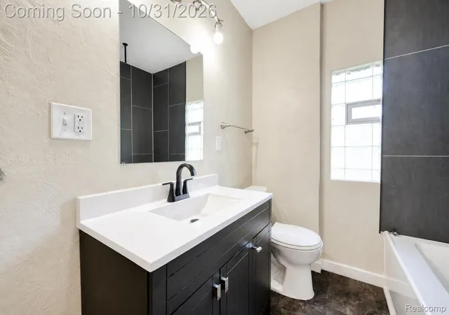 Photo 2 of Single family home for sale at 728 W Philadelphia St, Detroit, MI 48202 | MLS# 20261085061 | Listing updated on 2026-10-31