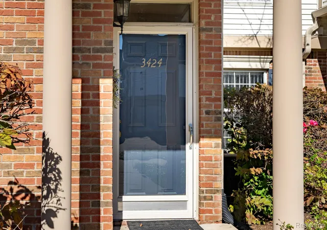 Listing Photo 1 - Condo for sale in building located at 3424 Tremonte Cir N, Rochester, MI 48306