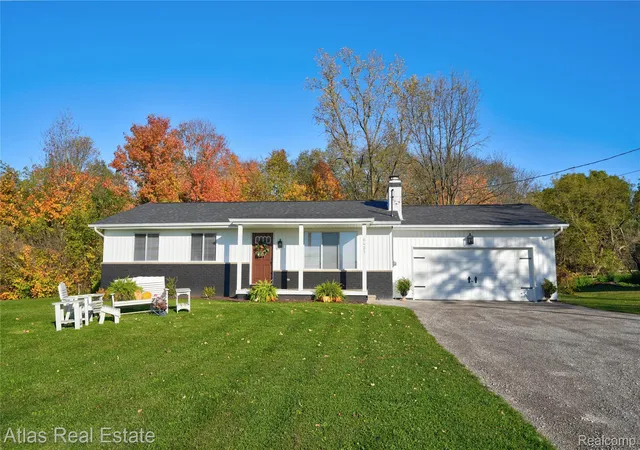 Photo 2 of Single family home for sale at 6427 Gale Rd, Atlas, MI 48411 | MLS# 20261085169 | Listing updated on 2026-10-29