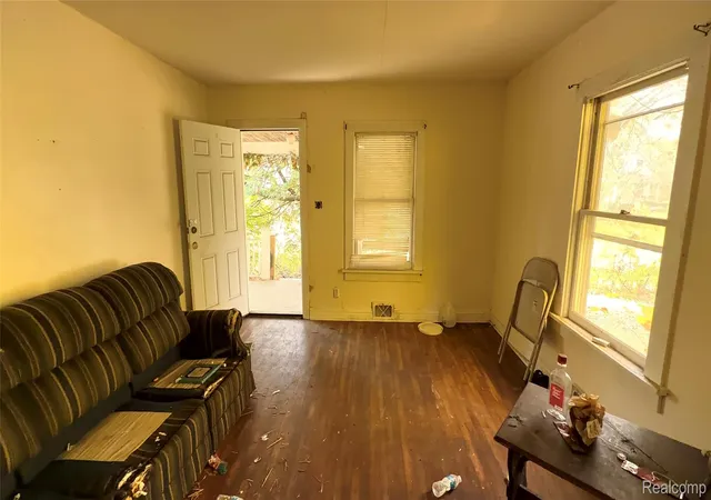 Photo 1 of Single family home for sale at 967 Gainey Ave, Flint, MI 48503 | MLS# 20261085338 | Listing updated on 2026-10-29