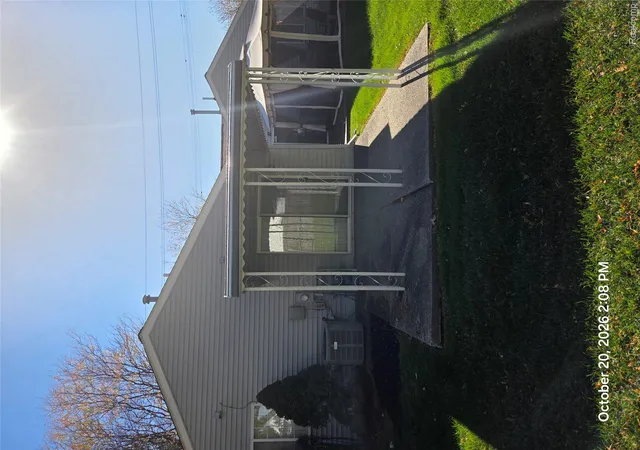 Listing Photo 1 - Condo for sale in building located at 19304 Antonio Ct, Roseville, MI 48066 - Unit #36