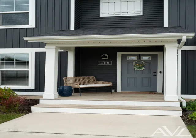 Listing Photo 1 - Condo for sale in building located at 1168 Stagecoach Dr SE, Byron Center, MI 49315