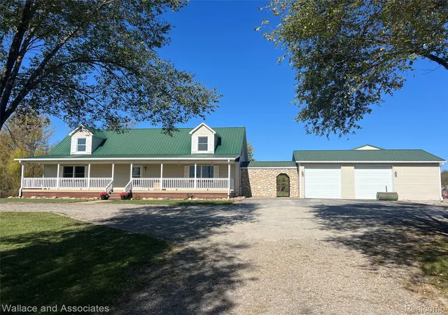 Photo 2 of Single family home for sale at 5393 Sheridan Line Rd, Croswell, MI 48422 | MLS# 20261085432 | Listing updated on 2026-10-26