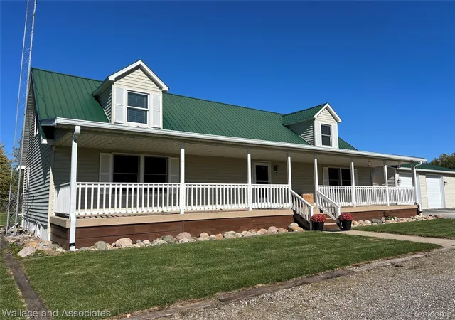 Photo 3 of Single family home for sale at 5393 Sheridan Line Rd, Croswell, MI 48422 | MLS# 20261085432 | Listing updated on 2026-10-26