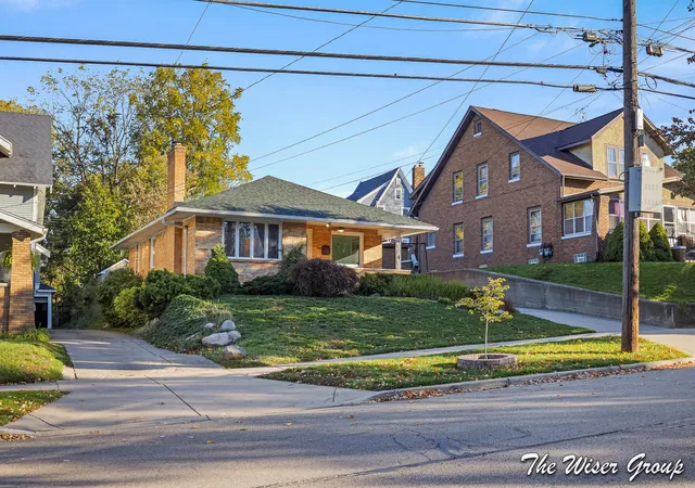 Photo 1 of Single family home for sale at 1105 4th Street NW, Grand Rapids, MI 49504 | MLS# 65026055976 | Listing updated on 2026-10-28