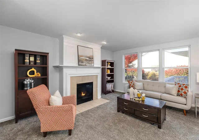 Photo 4 of Single family home for sale at 10100 Fieldway Trl, Holly, MI 48442 | MLS# 20261085558 | Listing updated on 2026-10-29