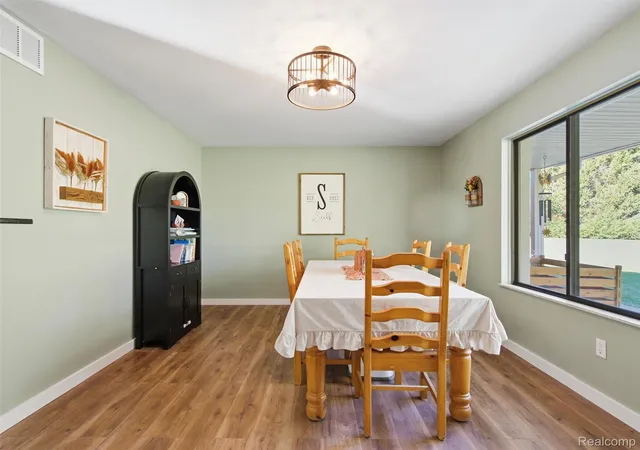 Photo 4 of Single family home for sale at 8665 Tindall Rd, Davisburg, MI 48350 | MLS# 20261085628 | Listing updated on 2026-10-29