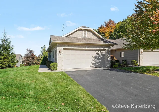 Listing Photo 1 - Condo for sale in building located at 1947 Morning Dew Dr SW, Byron Center, MI 49315