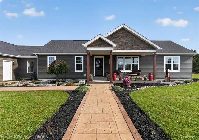 Photo 3 of Single family home for sale at 5980 Deer Meadow Trl, North Branch, MI 48461 | MLS# 20261085674 | Listing updated on 2026-10-29