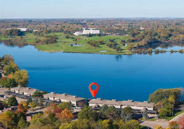 Listing Photo 1 - Condo for sale in building located at 881 Cliffs Dr, Ypsilanti, MI 48198 - Unit #201A