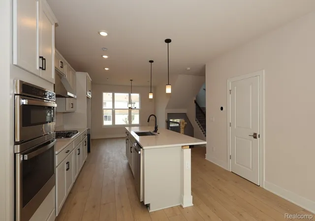 Photo 2 of Condo for sale at 1024 Pine Tree Ln #728, Troy City Oakland, MI 48085 | MLS# 20261085734 | Listing updated on 2026-10-29