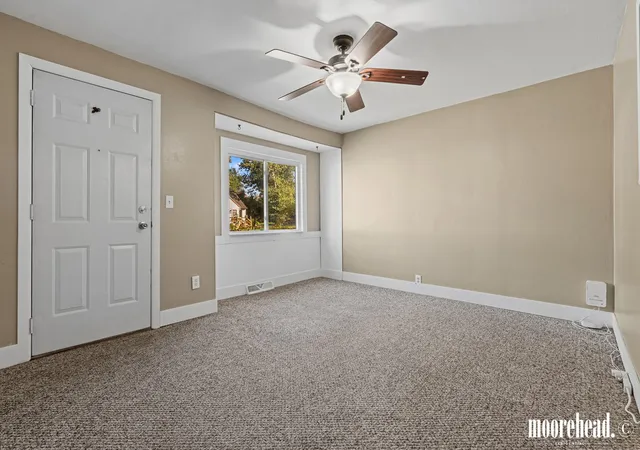 Photo 4 of Single family home for sale at 834 35th Street SW, Wyoming, MI 49509 | MLS# 65026056183 | Listing updated on 2026-10-27