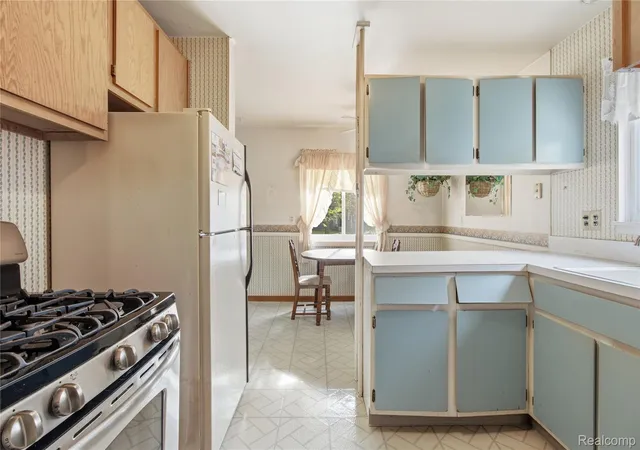Photo 1 of Single family home for sale at 1605 Silman St, Ferndale, MI 48220 | MLS# 20261085774 | Listing updated on 2026-10-28