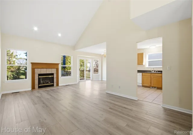 Photo 3 of Condo for sale at 2107 Red Maple Ln #1, Commerce Township, MI 48390 | MLS# 20261085851 | Listing updated on 2026-10-29