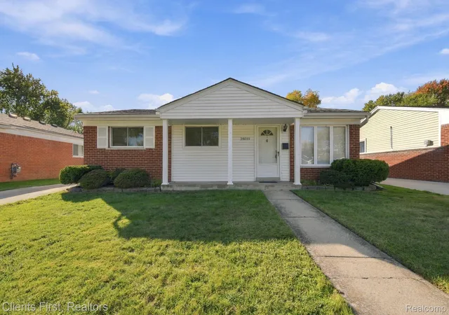 Photo 1 of Single family home for sale at 28019 Vogt St, Saint Clair Shores, MI 48081 | MLS# 20261085850 | Listing updated on 2026-10-28