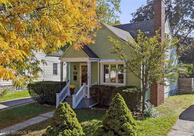 Photo 2 of Single family home for sale at 721 Leroy St, Ferndale, MI 48220 | MLS# 20261085883 | Listing updated on 2026-10-26