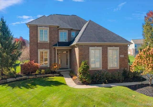 Photo 2 of Single family home for sale at 26690 Kentucky Ct, South Lyon, MI 48178 | MLS# 20261085915 | Listing updated on 2026-10-27