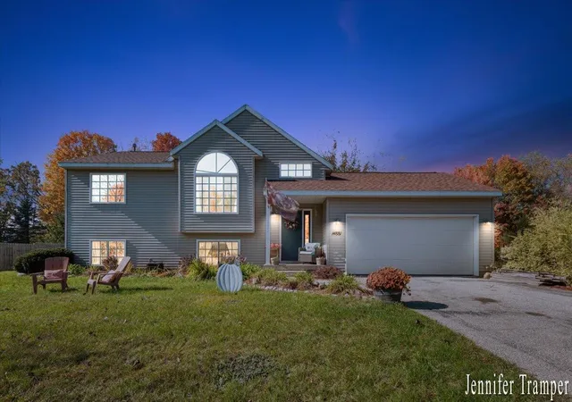 Photo 1 of Single family home for sale at 14881 Treevalley Dr, Cedar Springs, MI 49319 | MLS# 65026056260 | Listing updated on 2026-10-28