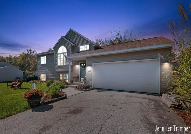 Photo 3 of Single family home for sale at 14881 Treevalley Dr, Cedar Springs, MI 49319 | MLS# 65026056260 | Listing updated on 2026-10-28