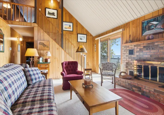 Photo 4 of Single family home for sale at 1393 Crystal Dr, Frankfort, MI 49635 | MLS# 78080074763 | Listing updated on 2026-10-30