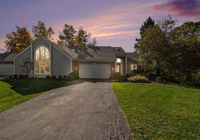 Listing Photo 1 - Condo for sale in building located at 2294 S Thrush Ct SE, Grand Rapids, MI 49546