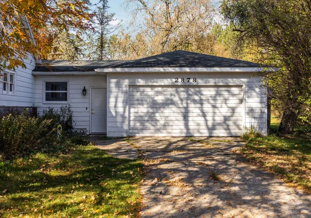 Photo 3 of Single family home for sale at 2878 SE Elm St, Kalkaska, MI 49646 | MLS# 78080074790 | Listing updated on 2026-10-29