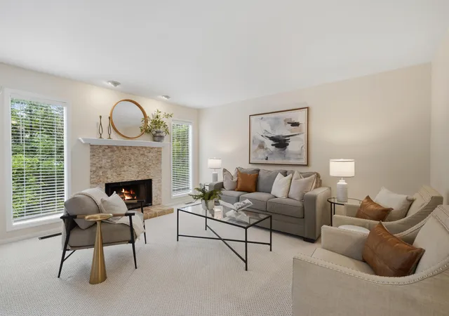 Listing Photo 1 - Condo for sale in building located at 112 Ponds Vw Dr, Ann Arbor, MI 48103 - Unit #
