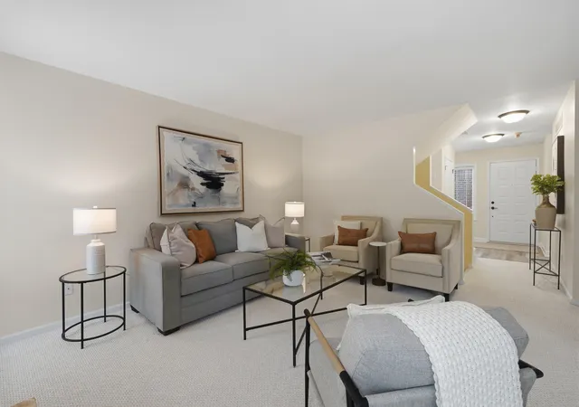 Listing Photo 4 - Condo for sale in building located at 112 Ponds Vw Dr, Ann Arbor, MI 48103