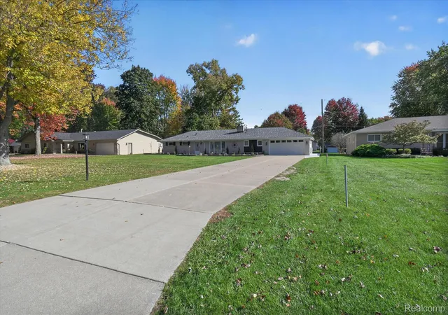 Photo 1 of Single family home for sale at 17310 Mayfield St, Livonia, MI 48152 | MLS# 20261086042 | Listing updated on 2026-10-27