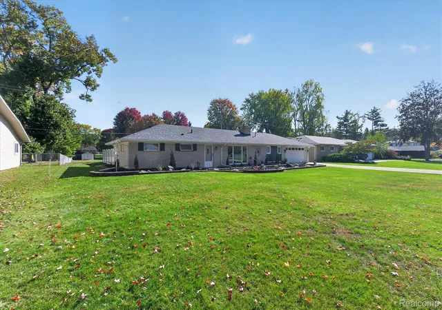 Photo 2 of Single family home for sale at 17310 Mayfield St, Livonia, MI 48152 | MLS# 20261086042 | Listing updated on 2026-10-27