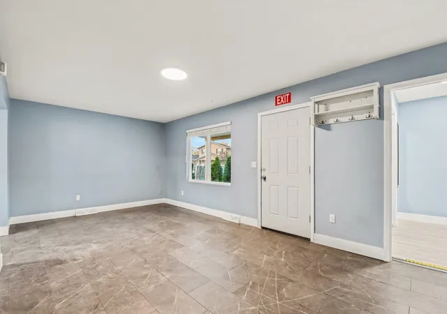 Photo 3 of Single family home for sale at 4750 Southstone Dr SE, Grand Rapids, MI 49548 | MLS# 65026056452 | Listing updated on 2026-10-26