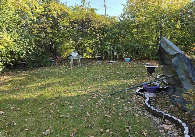 Photo 4 of Single family home for sale at 13180 Irvine Blvd, Oak Park, MI 48237 | MLS# 58050225796 | Listing updated on 2026-10-26