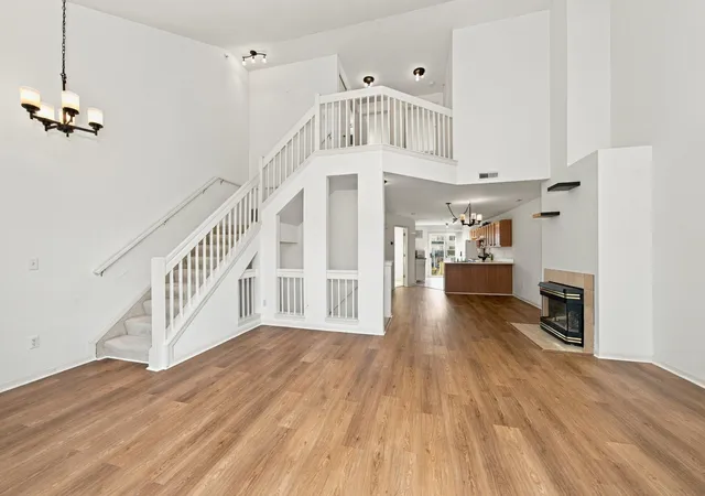Listing Photo 4 - Condo for sale in building located at 1870 Lindsay Ln, Ann Arbor, MI 48104