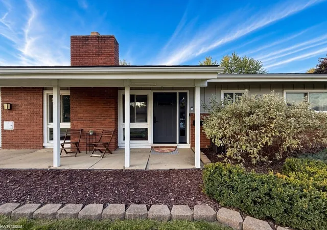 Photo 2 of Single family home for sale at 51195 Peach Tree Ln, Shelby Township, MI 48316 | MLS# 58050225846 | Listing updated on 2026-10-30