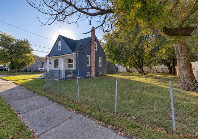 Photo 3 of Single family home for sale at 436 E George Ave, Hazel Park, MI 48030 | MLS# 81026056673 | Listing updated on 2026-10-29