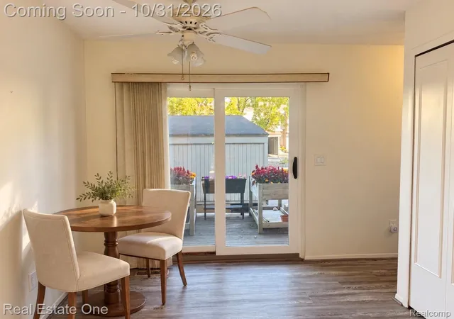 Photo 4 of Condo for sale at 1465 Oakbrook E, Rochester Hills, MI 48307 | MLS# 20261086272 | Listing updated on 2026-10-31