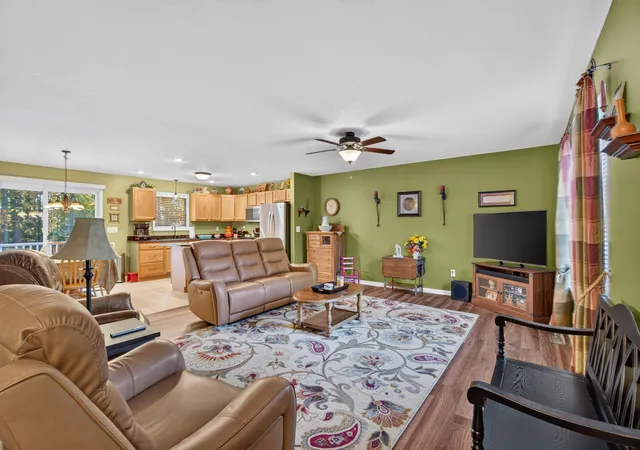 Photo 4 of Single family home for sale at 7695 El Cajon Ln, Jackson, MI 49201 | MLS# 55026056718 | Listing updated on 2026-10-30