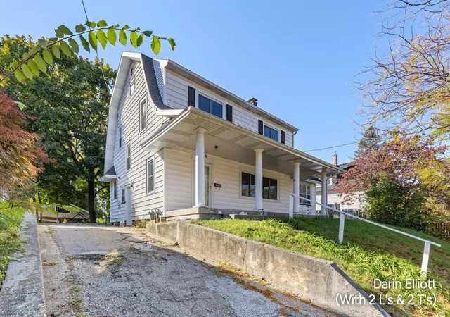 Photo 1 of Single family home for sale at 1036 Alexander St SE, Grand Rapids, MI 49507 | MLS# 65026056770 | Listing updated on 2026-10-29