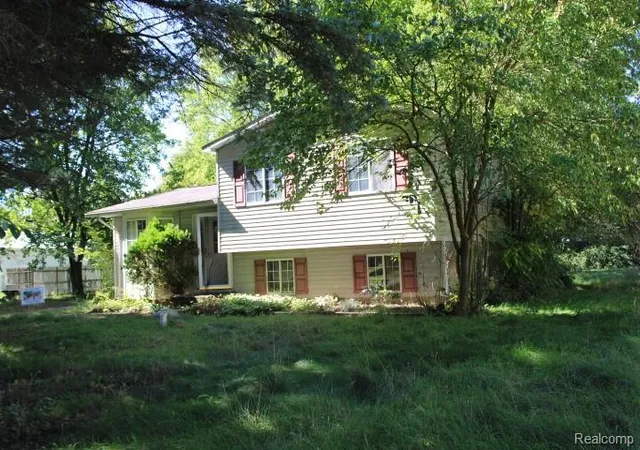 Photo 1 of Single family home for sale at 5841 Gracelawn St, North Branch, MI 48461 | MLS# 20261086405 | Listing updated on 2026-10-29